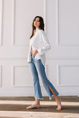 MID RISE CROP KICK FLARE WITH SIDE SLIT
